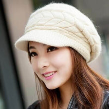 Load image into Gallery viewer, Women&#39;s Winter Beret Beanie Hat in Knitted Fleece
